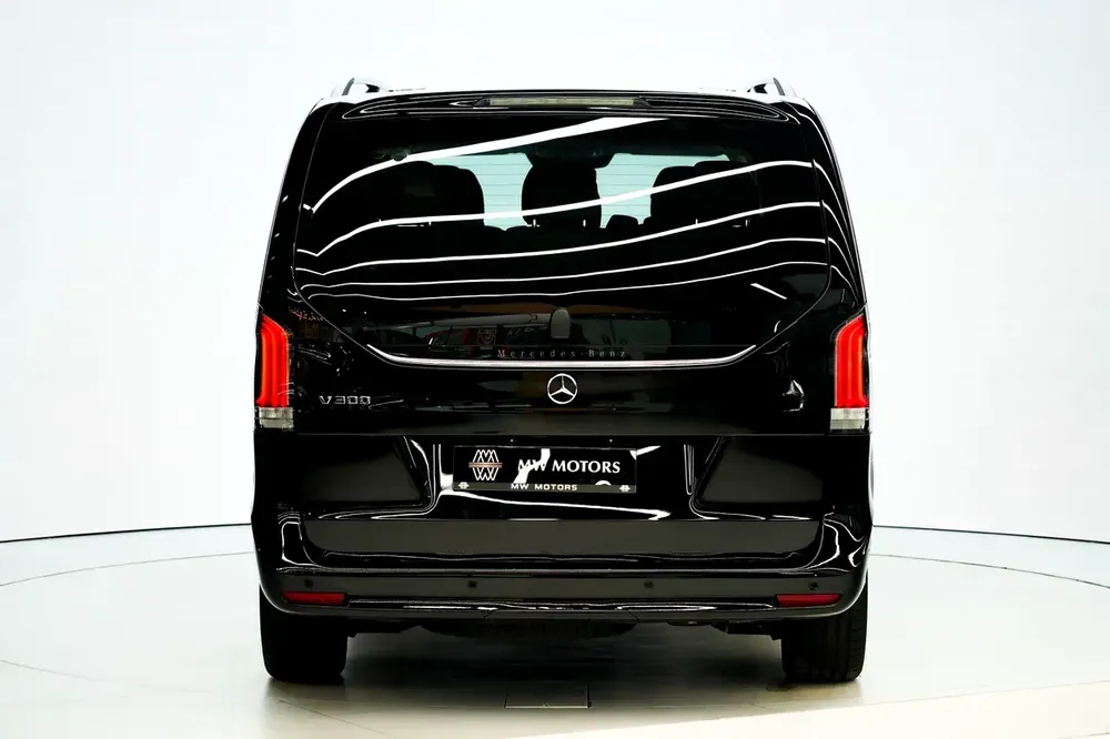Mercede-Benz V 300 AVANTGARDE | 2026 GCC 0km | Agency Warranty | 360 View | 64 colors Ambeint Lights - Image 5