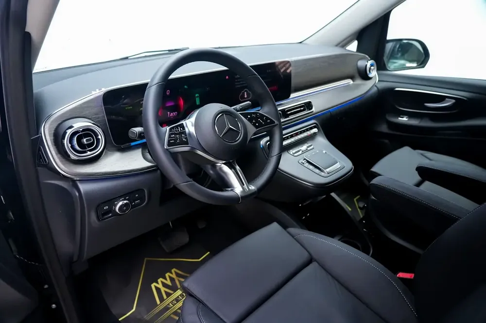 Mercede-Benz V 300 AVANTGARDE | 2026 GCC 0km | Agency Warranty | 360 View | 64 colors Ambeint Lights - Image 8