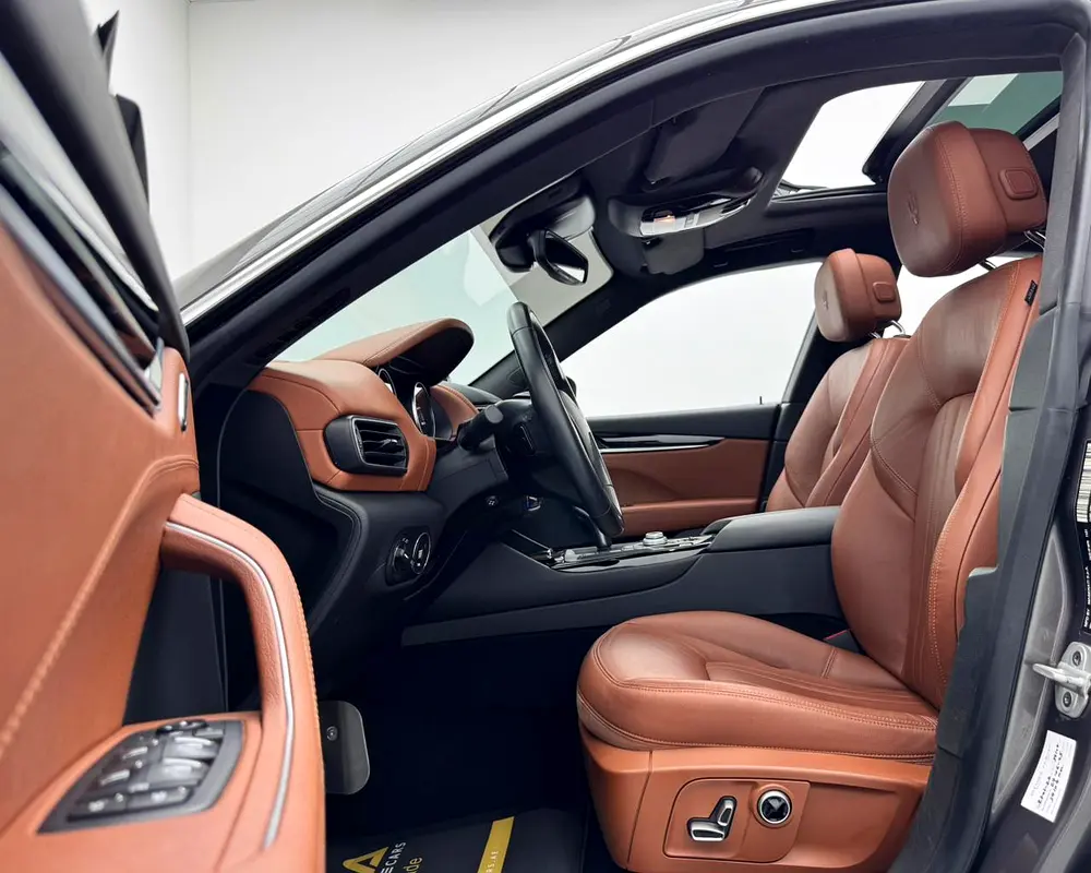 2022 Maserati Levante GT Hybrid, 2027 Maserati Warranty, Maserati Service History, GCC - Image 11