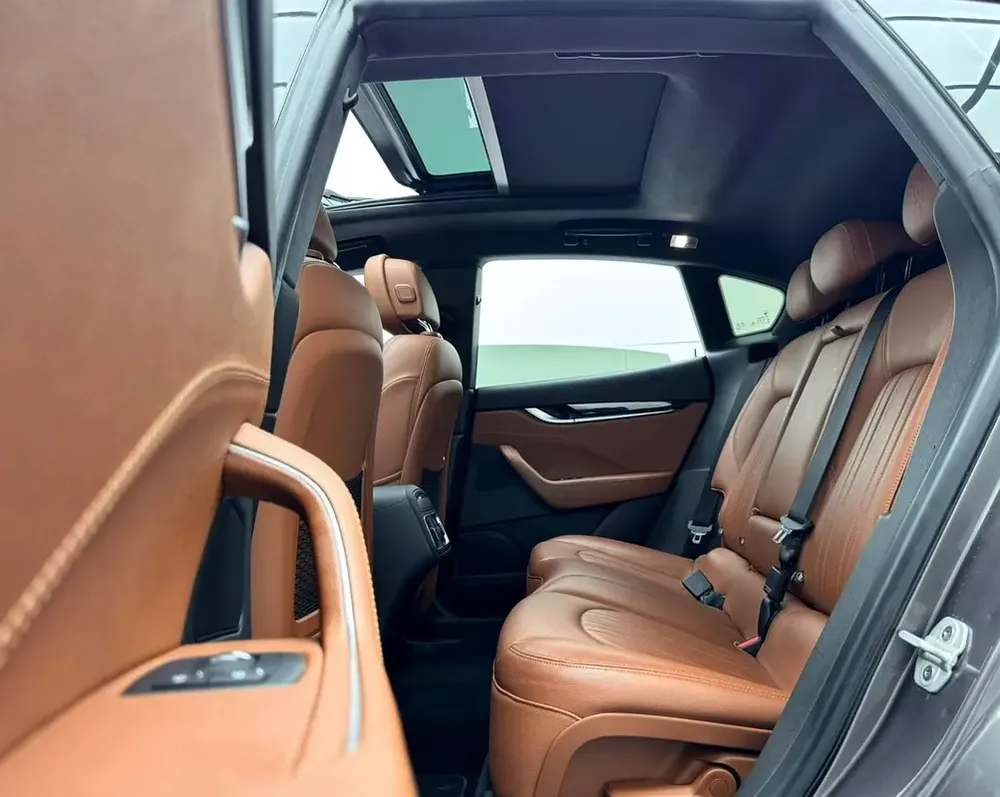 2022 Maserati Levante GT Hybrid, 2027 Maserati Warranty, Maserati Service History, GCC - Image 13