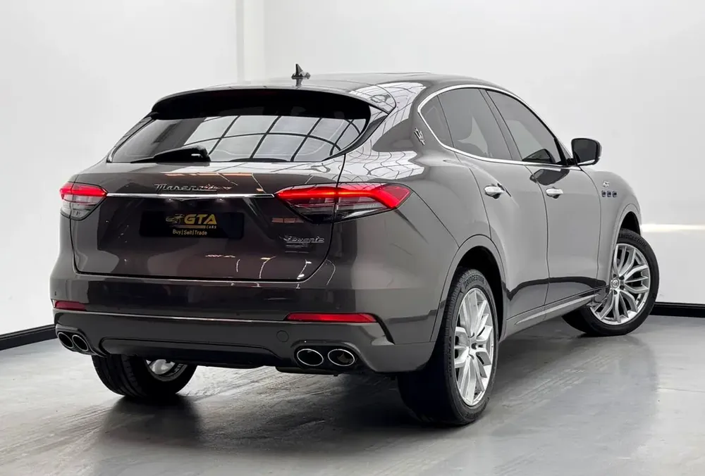 2022 Maserati Levante GT Hybrid, 2027 Maserati Warranty, Maserati Service History, GCC - Image 6