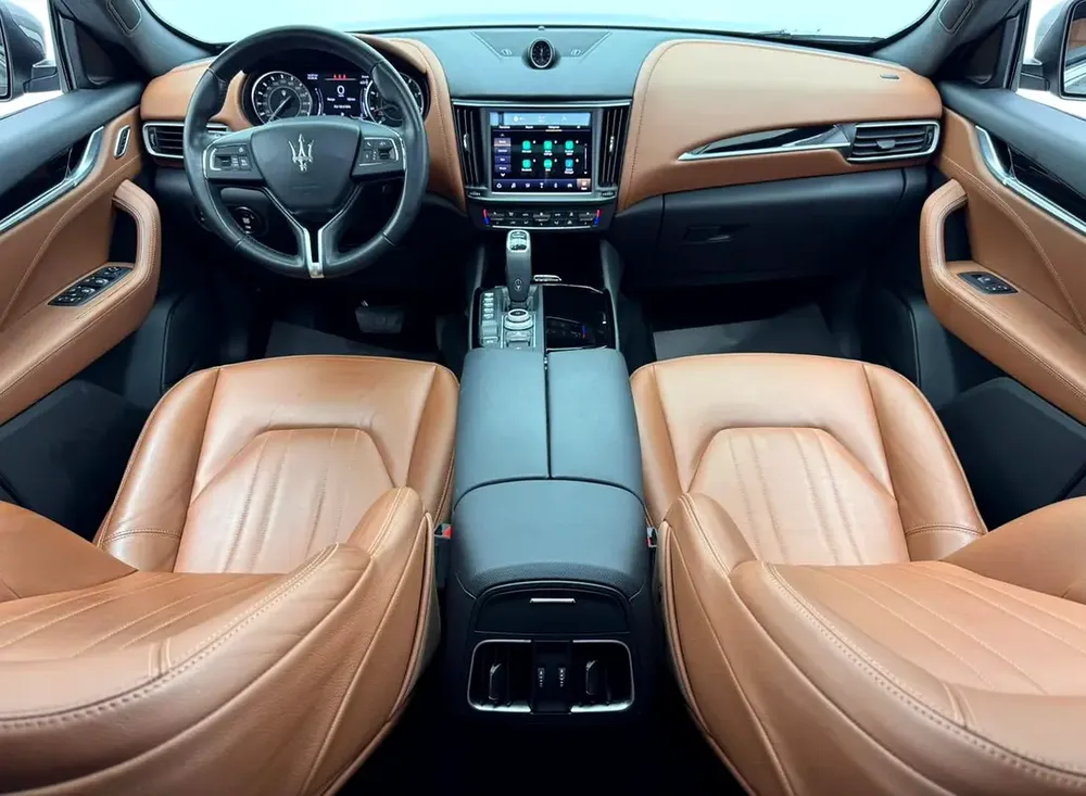 2022 Maserati Levante GT Hybrid, 2027 Maserati Warranty, Maserati Service History, GCC - Image 7