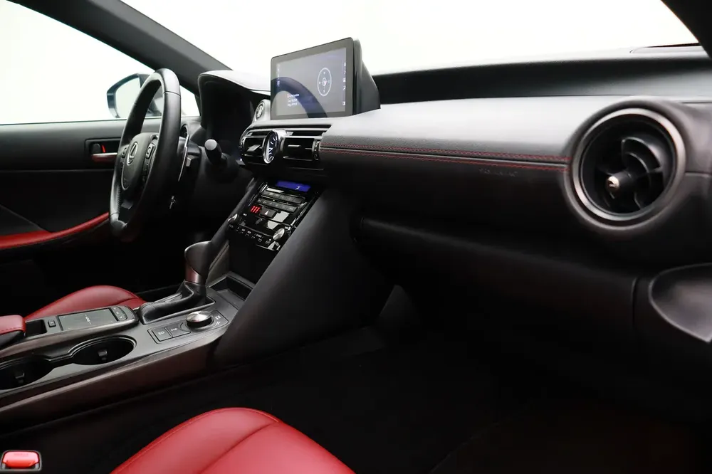 **Special offer** 2023 IS300 Sedan P 2.0t Premier - Image 14