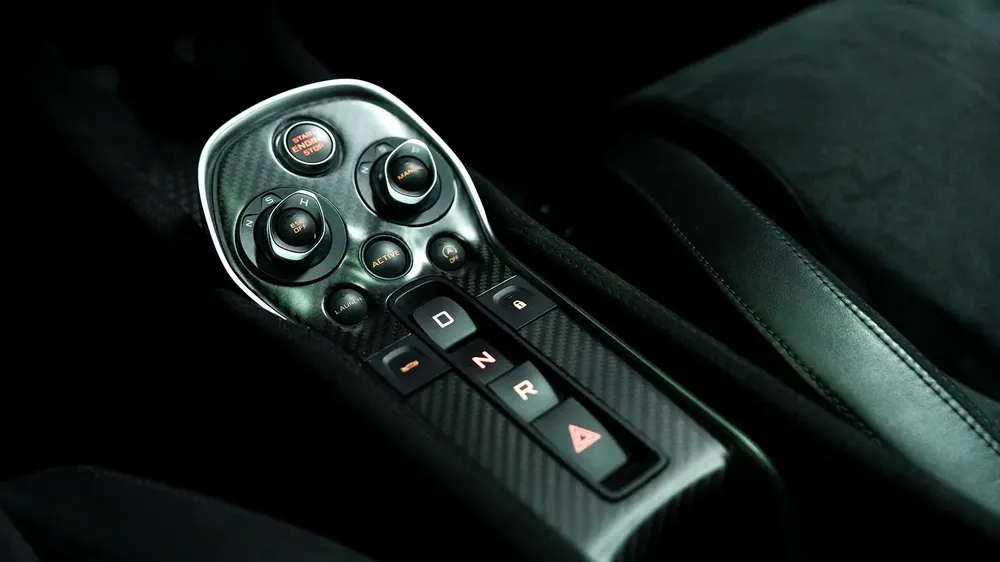 McLaren 600LT, 2019, Limited Production 1 of 500 Worldwide, Full agency history. - Image 10
