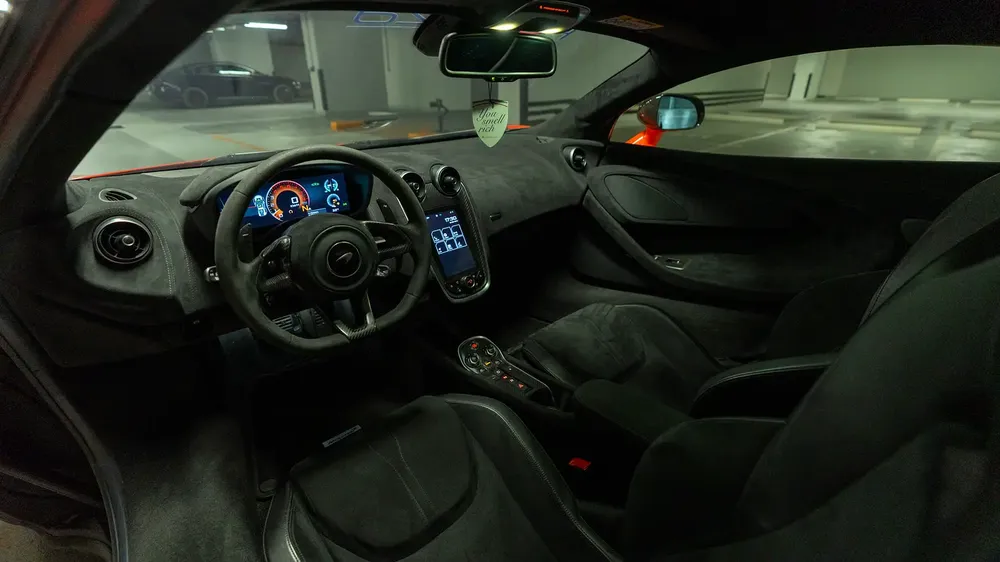 McLaren 600LT, 2019, Limited Production 1 of 500 Worldwide, Full agency history. - Image 9
