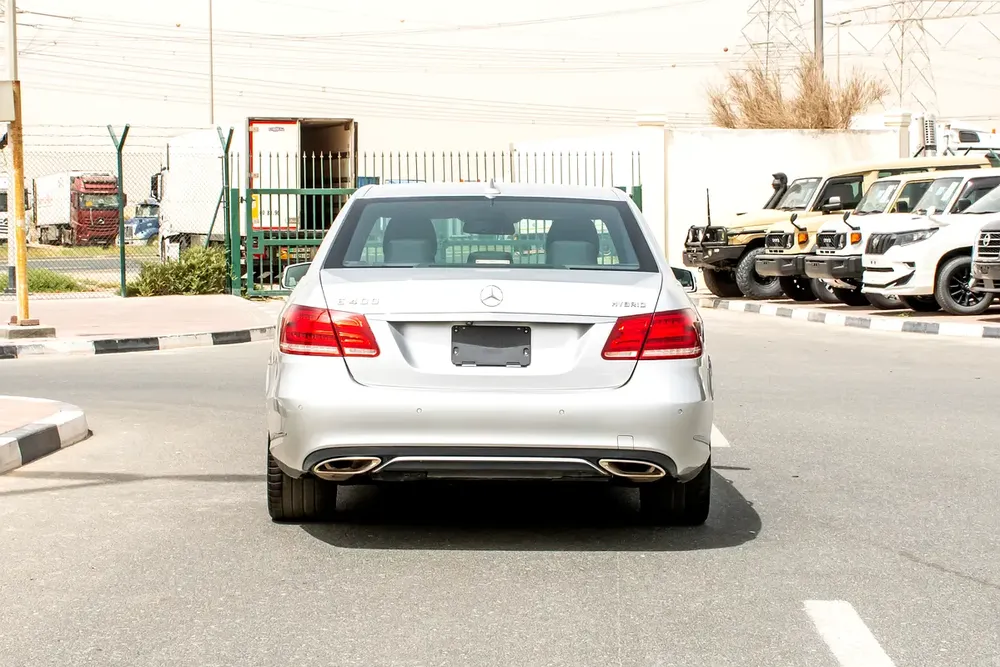 2013 - BENZ E400 HYBRID - JAPANESE SPECS - ONLY 67,000 KM - Image 7