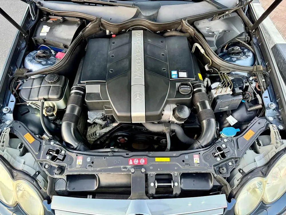 MERCEDES BENZ CLK320 LOW KM JAPAN IMPORT - Image 16