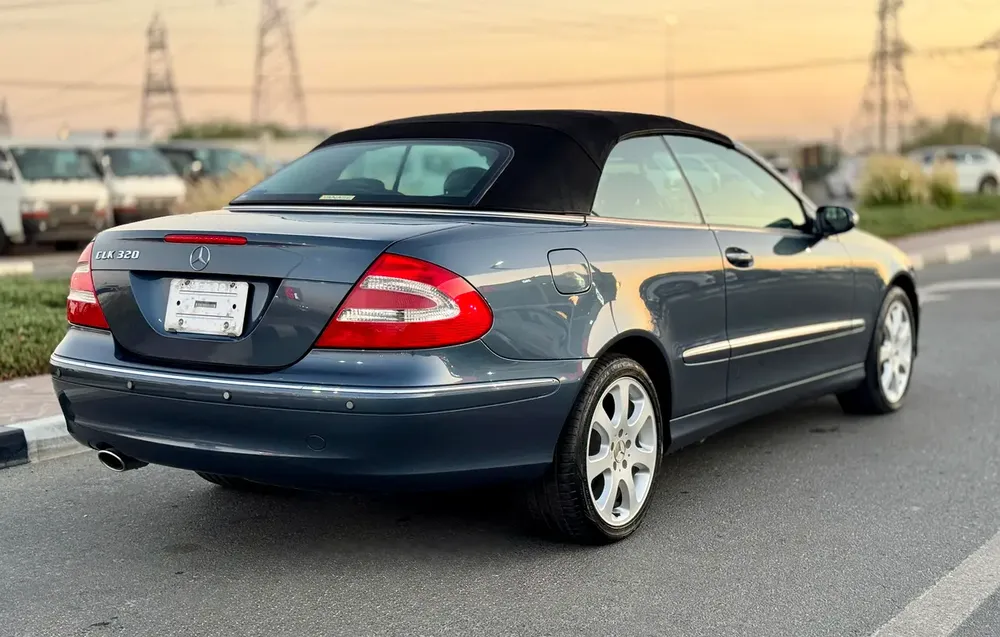 MERCEDES BENZ CLK320 LOW KM JAPAN IMPORT - Image 4