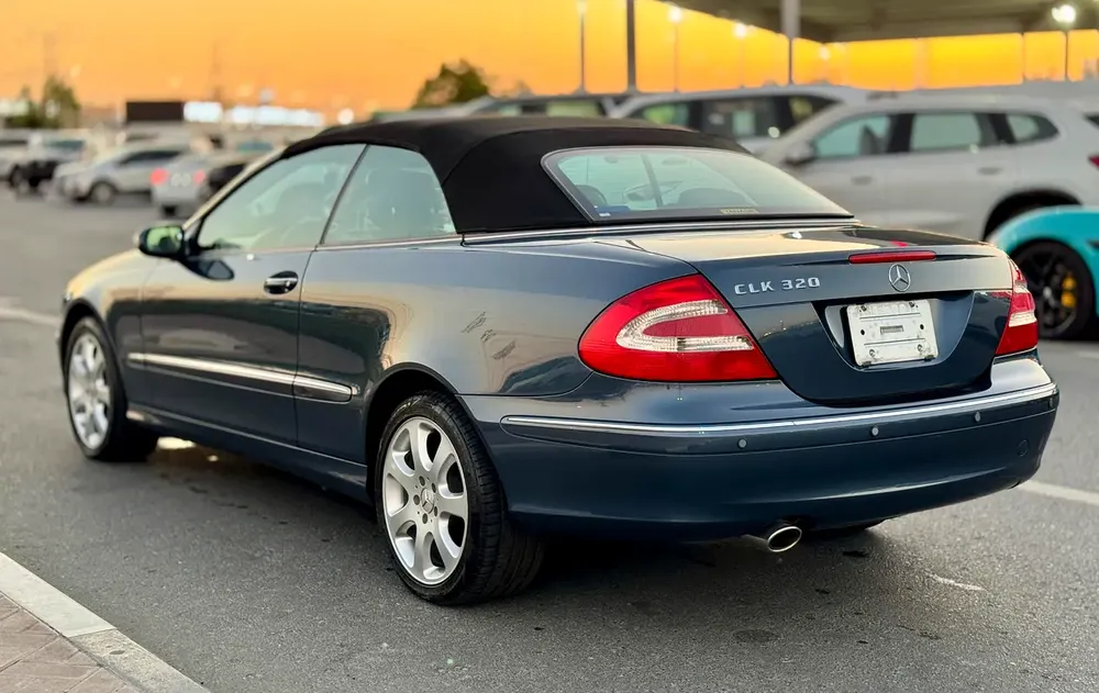 MERCEDES BENZ CLK320 LOW KM JAPAN IMPORT - Image 5