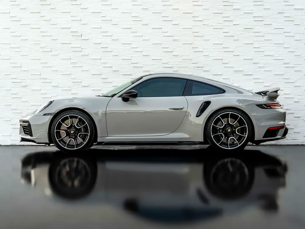 0% DOWN PAYMENT! | SAVVY-BUY | 911 TURBO S | AERO-KIT | FULL-OPTION | NEWLY SERVICED | WARRANTY - Image 6