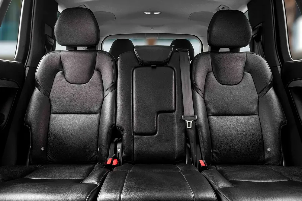 2,860 P.M |  XC90 B5 Plus Bright | 0% Downpayment | Excellent Condition! - Image 12