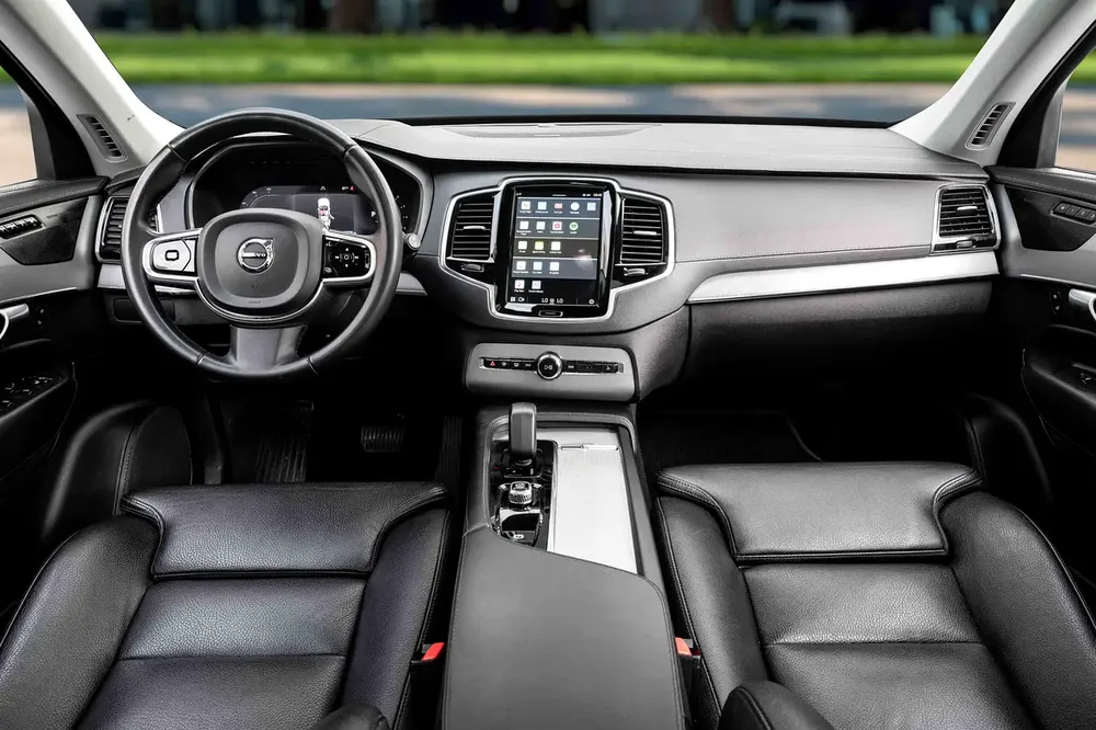 2,860 P.M |  XC90 B5 Plus Bright | 0% Downpayment | Excellent Condition! - Image 8