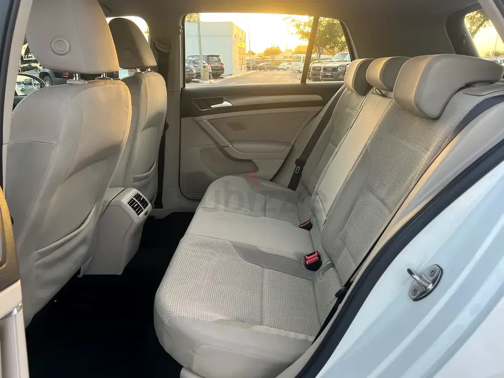 Volkswagen Golf TSI 2014 | GCC Specs | Well Maintained - Image 5