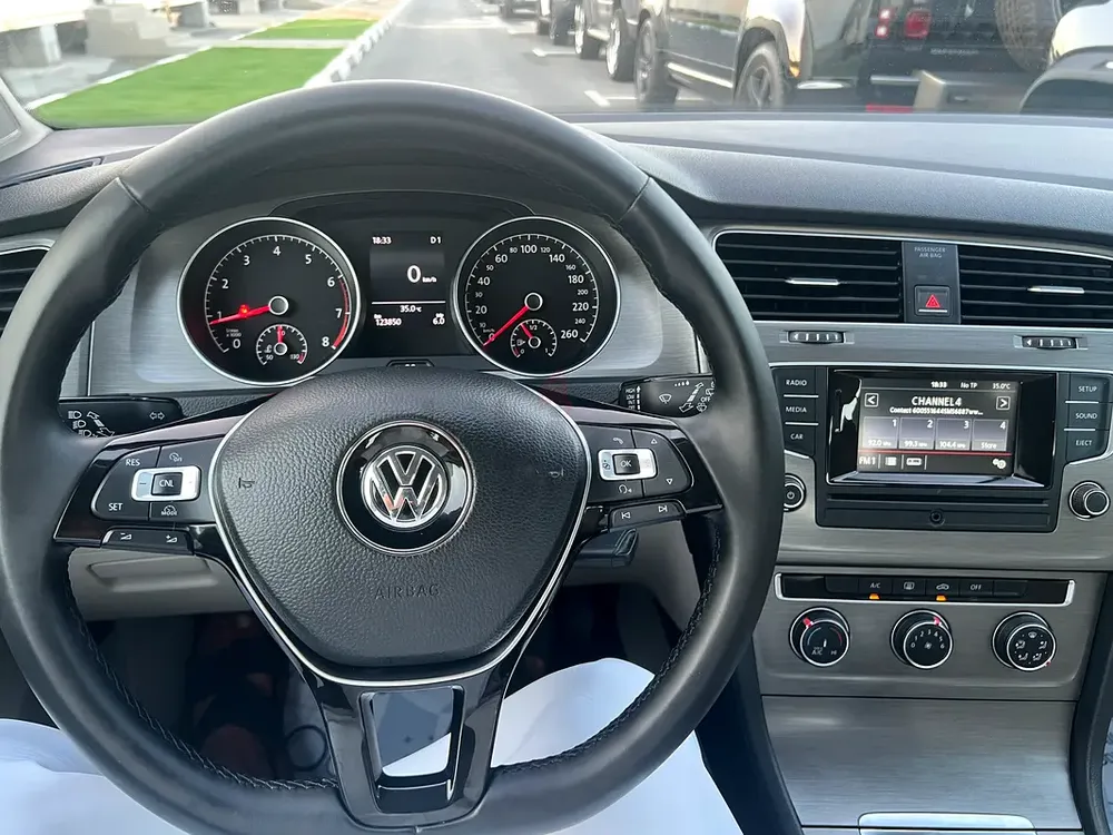 Volkswagen Golf TSI 2014 | GCC Specs | Well Maintained - Image 6