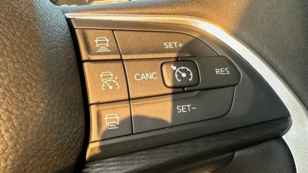 3.6 Engine V6 Mid options 4x4 - Image 13