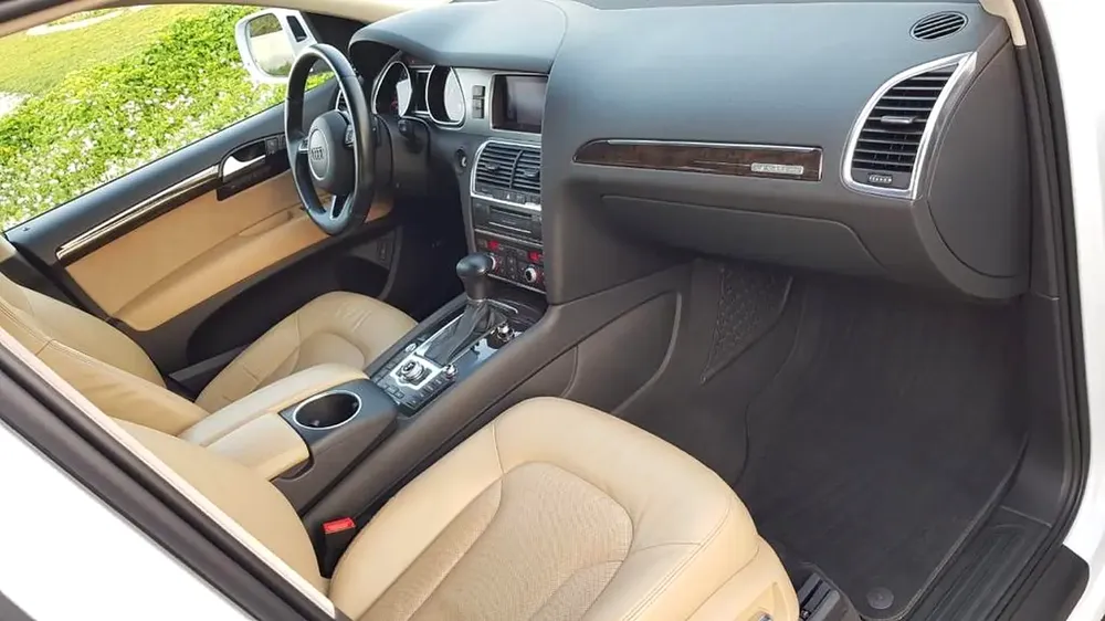 SUPERCHARGED AUDI Q7 V6 / GCC SPECS / AFFORDABLE / FUEL EFFICIENT / EXCELLENT CONDITION - Image 16