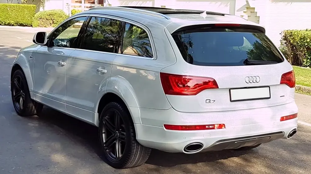 SUPERCHARGED AUDI Q7 V6 / GCC SPECS / AFFORDABLE / FUEL EFFICIENT / EXCELLENT CONDITION - Image 4