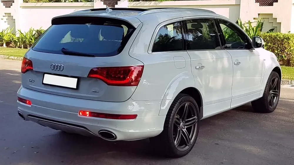 SUPERCHARGED AUDI Q7 V6 / GCC SPECS / AFFORDABLE / FUEL EFFICIENT / EXCELLENT CONDITION - Image 6