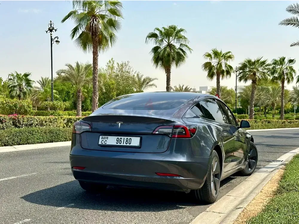 Tesla Model 3 Standard 2023 | GCC Specs | Perfect Condition - Image 5
