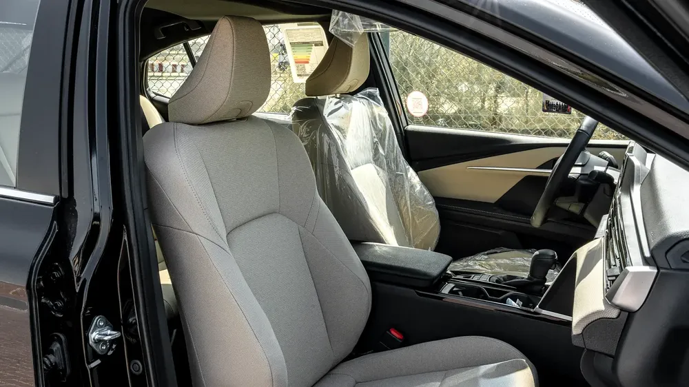 2026 Toyota Camry E-plus 2.5L Hybrid (Black-Beige) - Image 11