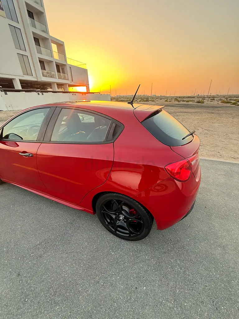 2021 Alfa Romeo Giulietta Veloce | GCC Specs | Pristine Condition - Image 10