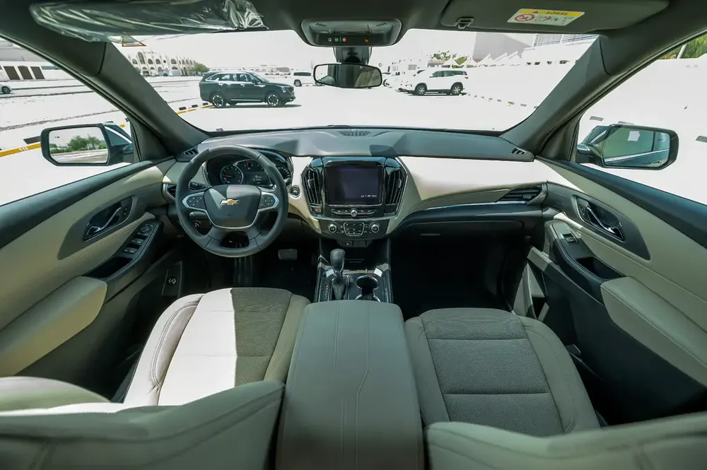 2023 Chevrolet Traverse LT - GCC Specs - Like New! - Image 5
