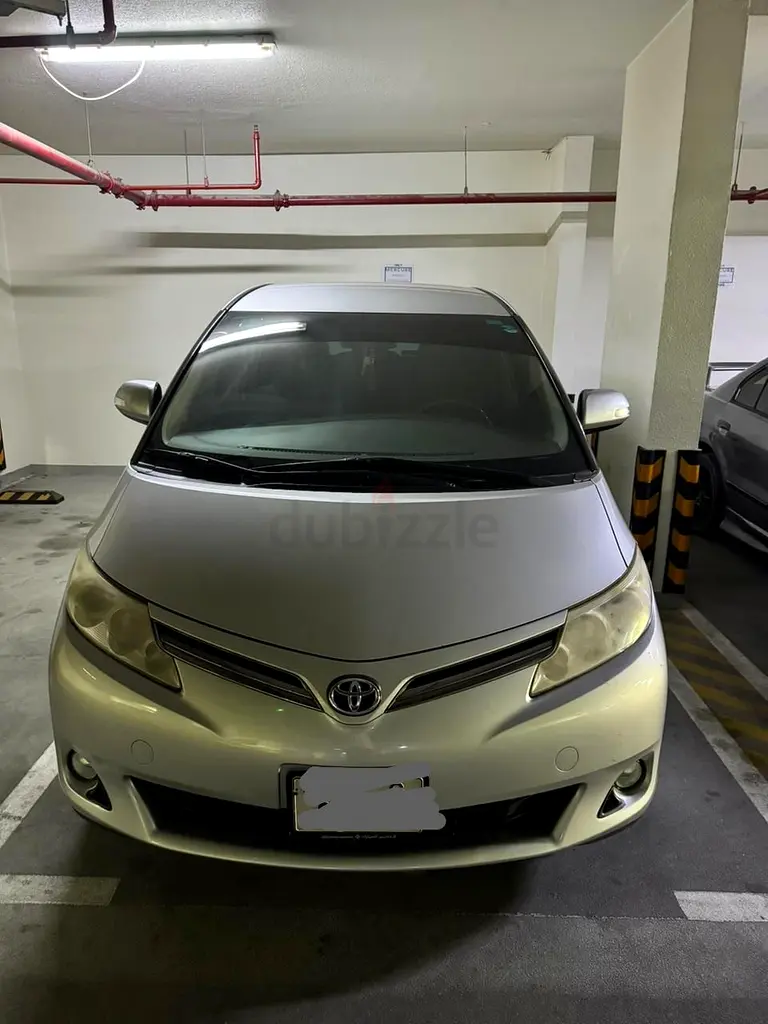 Toyota privea - Image 4