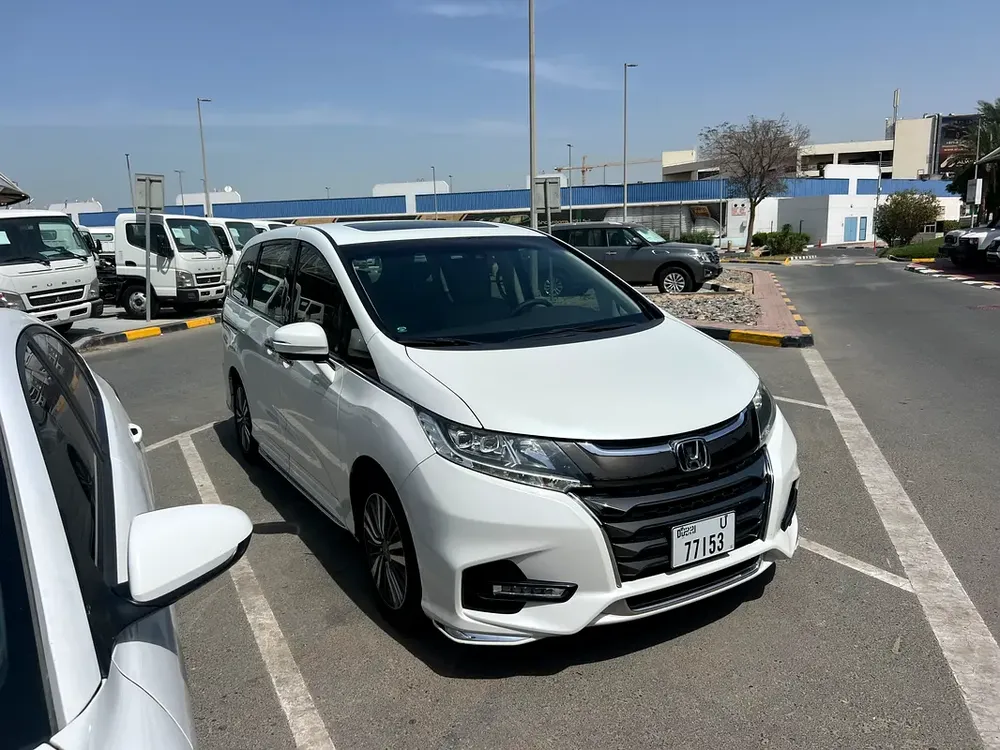 2019 Honda Odyssey Sport Edition - GCC Specs - Pristine Condition - Image 4