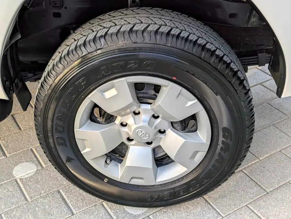 2024 Toyota Hilux DIESEL Double Cab GLX - GCC Specs - Brand New - Image 12