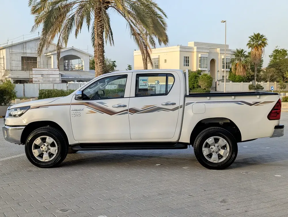 2024 Toyota Hilux DIESEL Double Cab GLX - GCC Specs - Brand New - Image 17