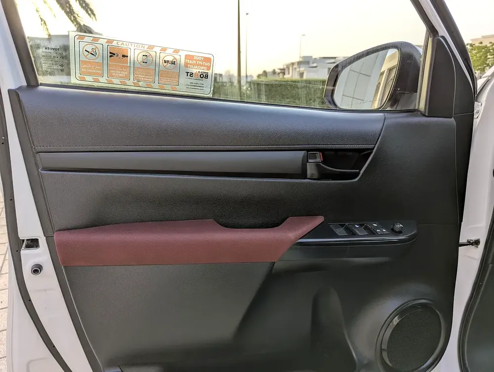 2024 Toyota Hilux DIESEL Double Cab GLX - GCC Specs - Brand New - Image 5