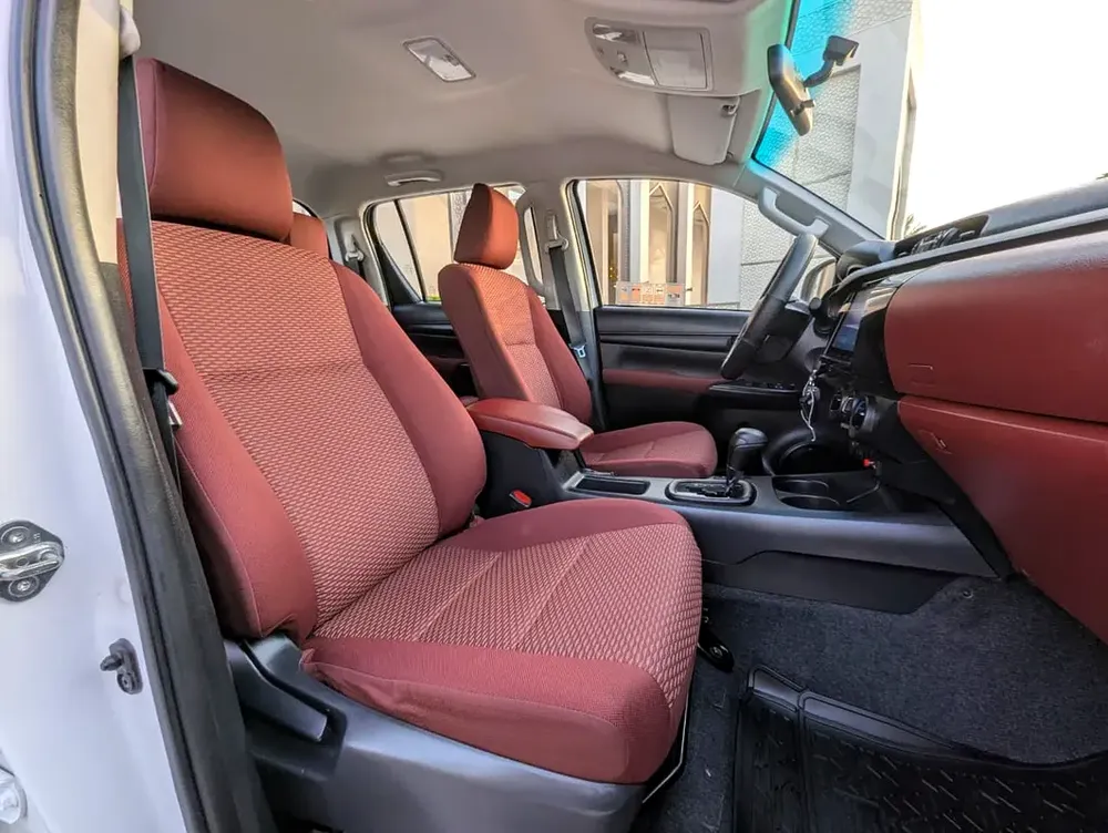 2024 Toyota Hilux DIESEL Double Cab GLX - GCC Specs - Brand New - Image 8