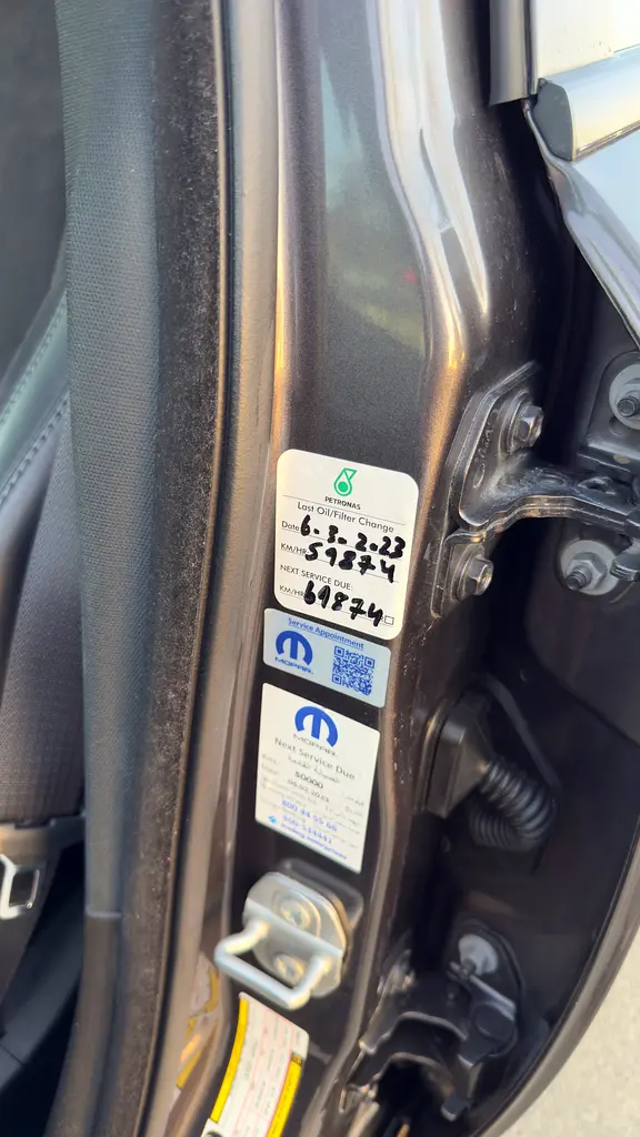 Dodge Charger Hemi V8,Original paint Full Service History - Image 16