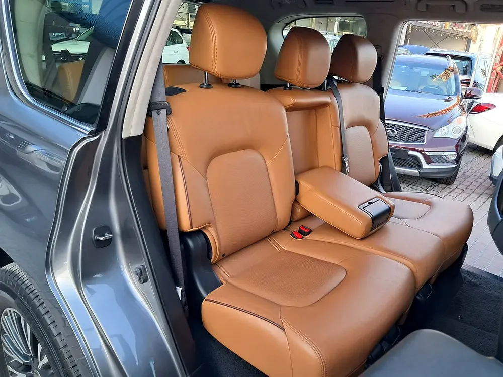 Nissan Patrol SE Platinum 2016 GCC Specs V8 Cylinder 5.6L Engine Family Used Car - Image 14