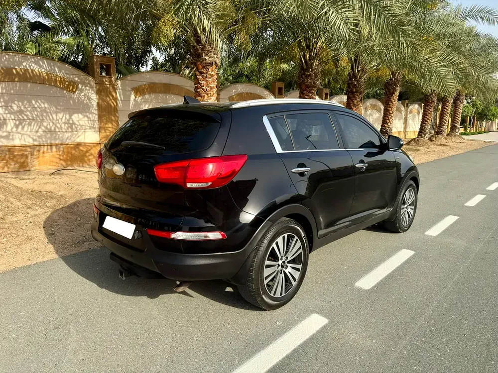 Kia Sportage AWD 2014 Full Options - GCC Specs - Perfect condition - Image 7