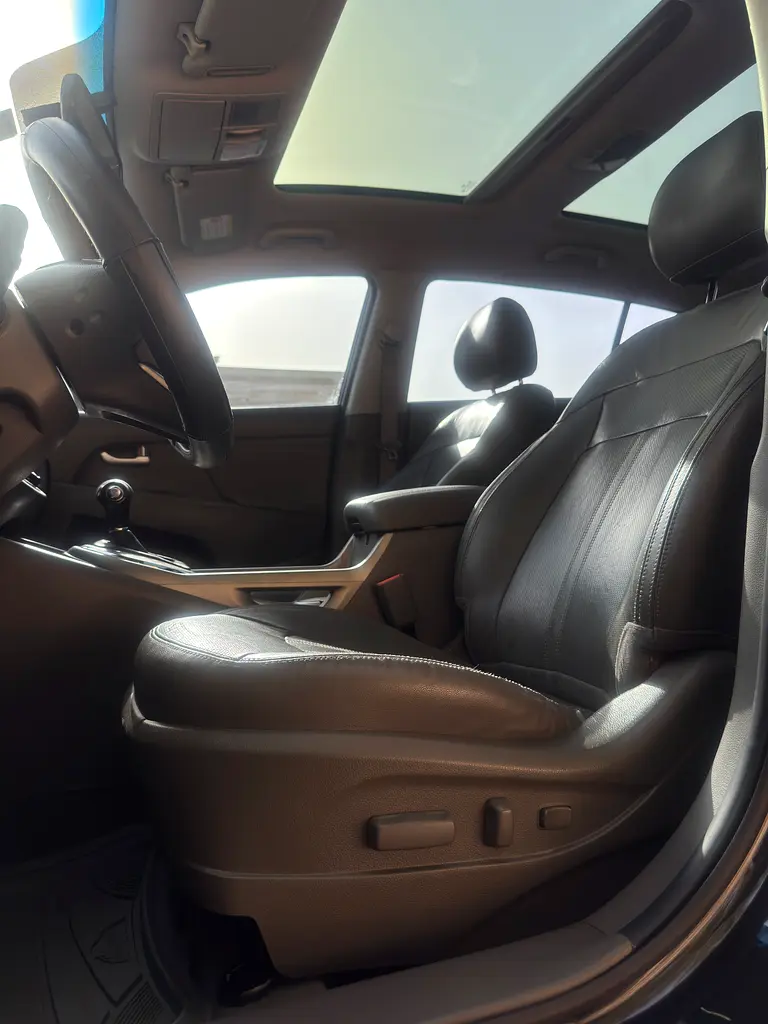 Kia Sportage AWD 2014 Full Options - GCC Specs - Perfect condition - Image 8
