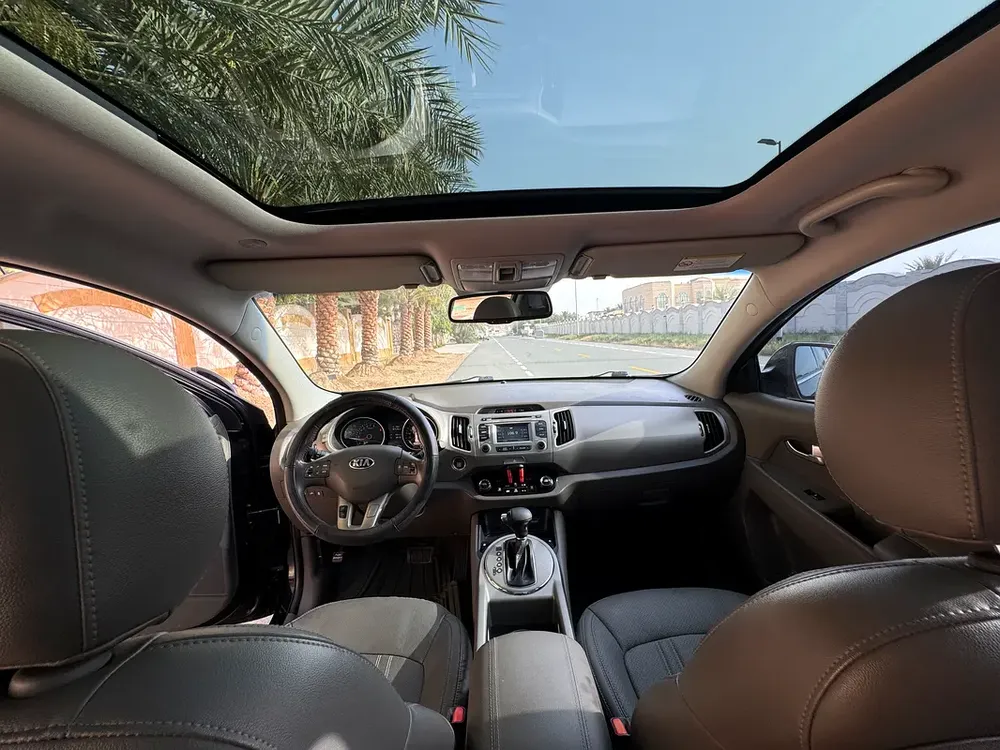 Kia Sportage AWD 2014 Full Options - GCC Specs - Perfect condition - Image 9