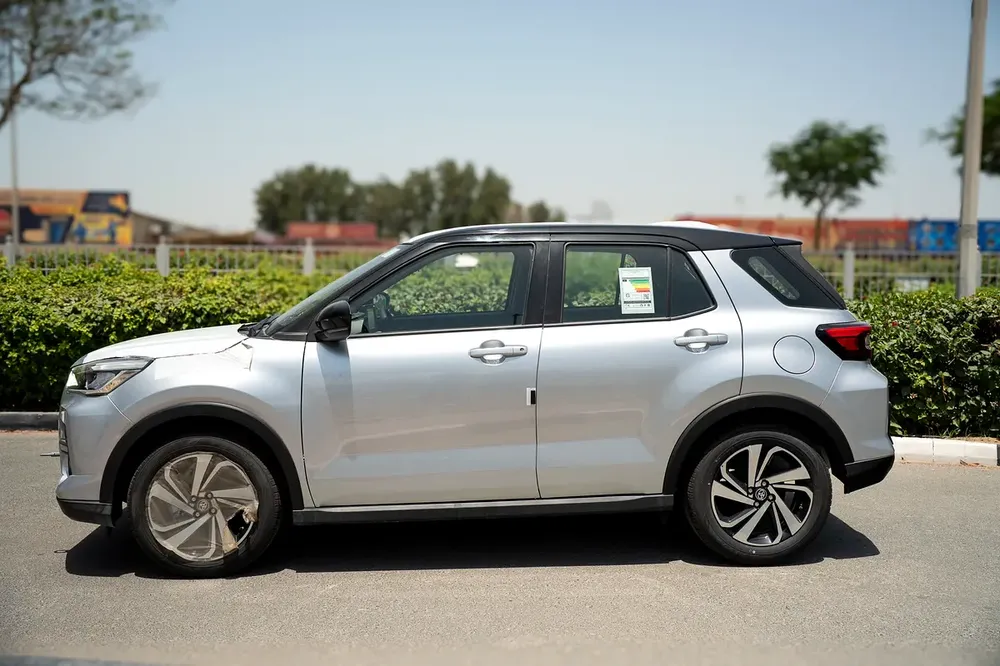 TOYOTA RAIZE 1.0 G MODEL 2025 GCC SPECS - Image 10