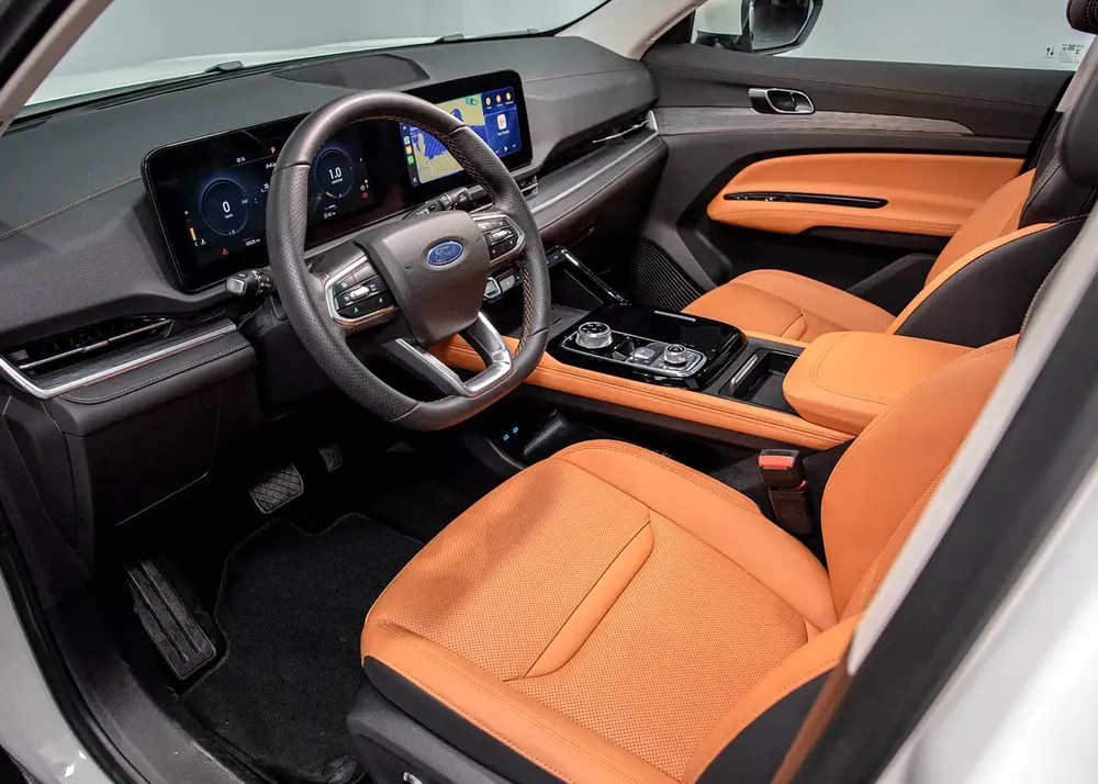 Low Mileage • Ford Service + Warranty 2030 • GCC - Image 10