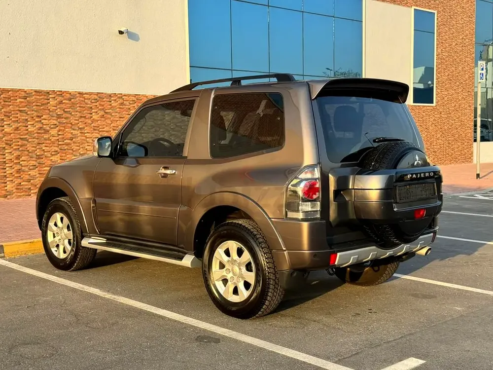 Mitsubishi Pajero GLS 2016 | GCC Specs | Well Maintained - Image 10