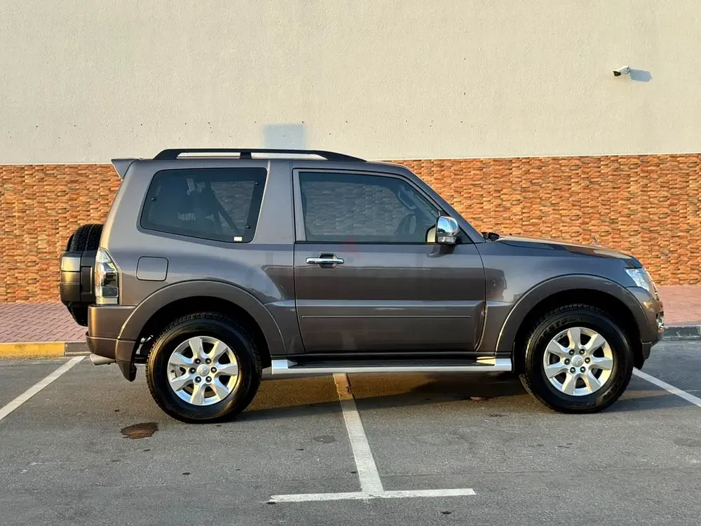 Mitsubishi Pajero GLS 2016 | GCC Specs | Well Maintained - Image 6