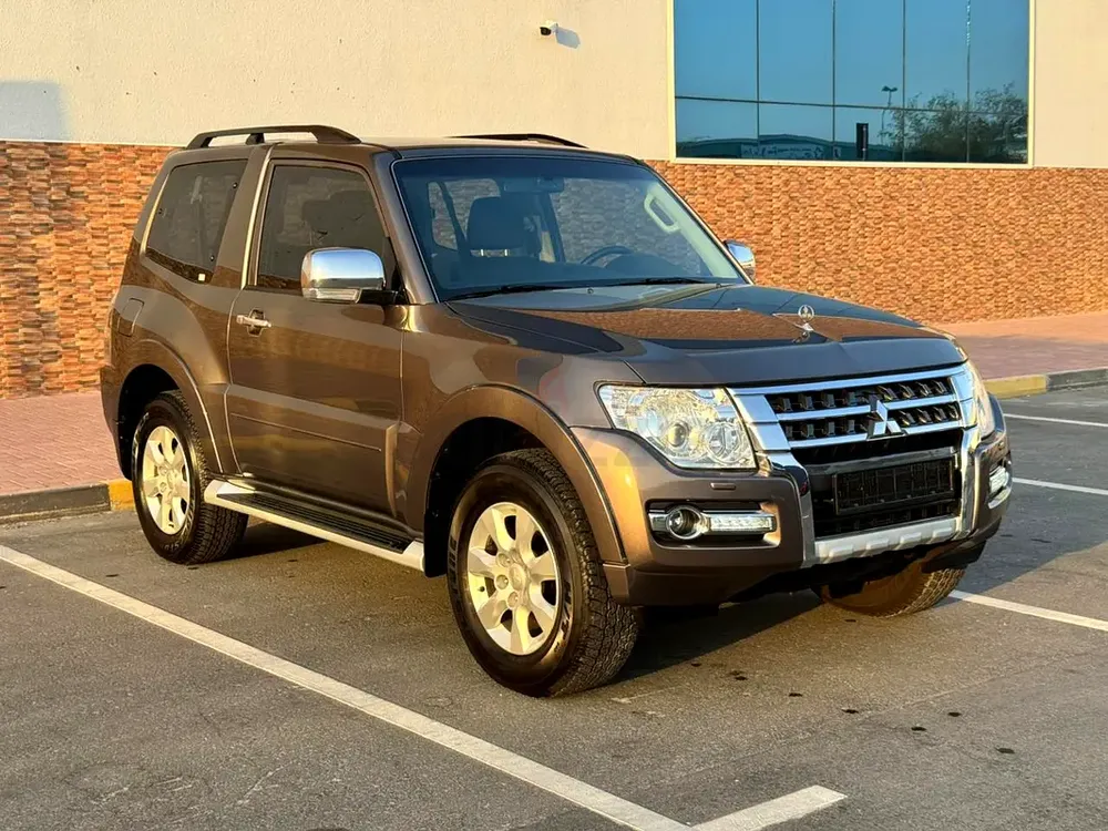 Mitsubishi Pajero GLS 2016 | GCC Specs | Well Maintained - Image 9