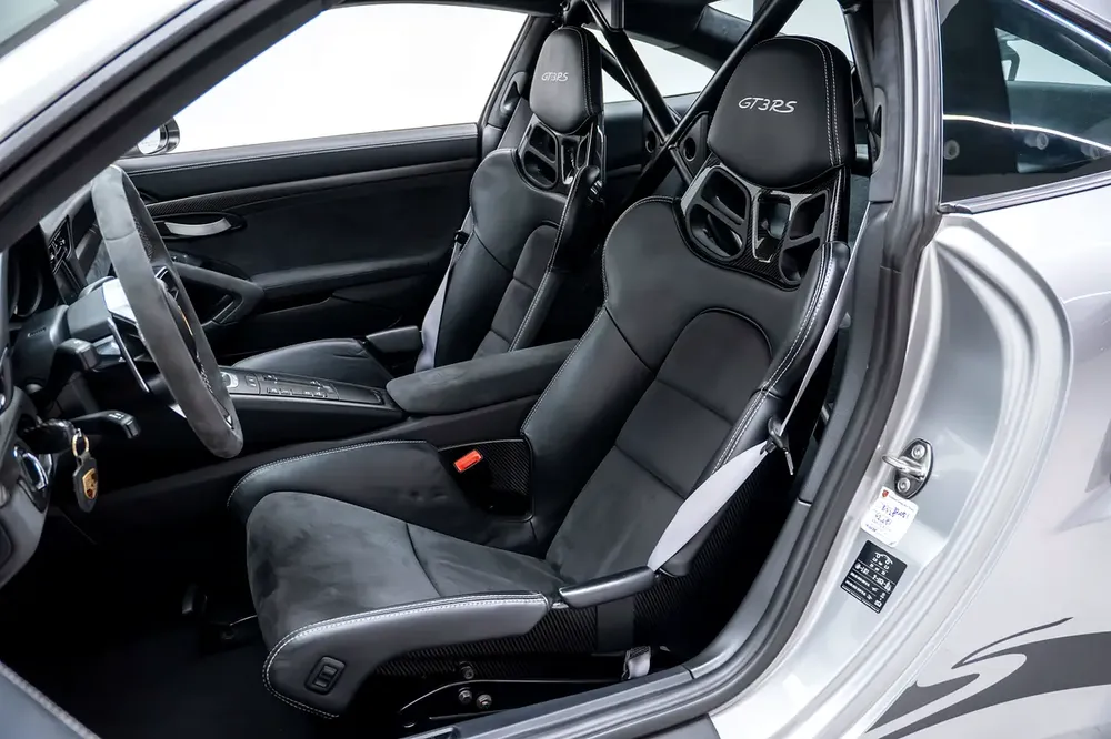 GCC SPECS AL NABOODAH WARRANTY - 2016 PORSCHE 911 GT3 RS CLUBSPORT - CARBON SPEC +PCCB+ BUCKET SEATS - Image 16