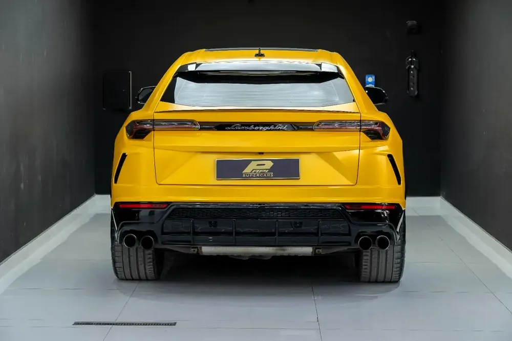 2022 Lamborghini Urus | GCC Specs | Pristine Condition - Image 12