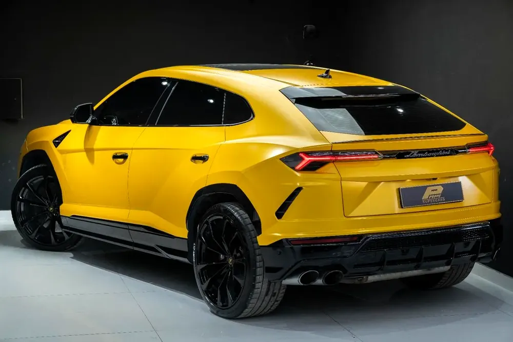 2022 Lamborghini Urus | GCC Specs | Pristine Condition - Image 14