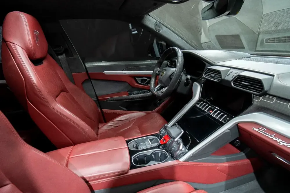 2022 Lamborghini Urus | GCC Specs | Pristine Condition - Image 6