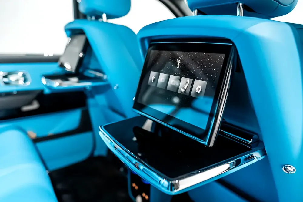 2025 ROLLS ROYCE CULLINAN | LOW MILEAGE | STARLIGHT | FULL OPTION | REAR SEAT ENTERTAINMENT - Image 12