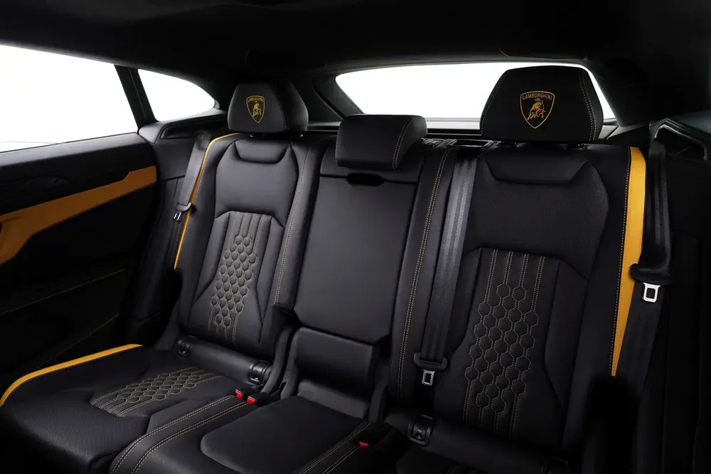 2025 LAMBORGHINI URUS SE - Image 14