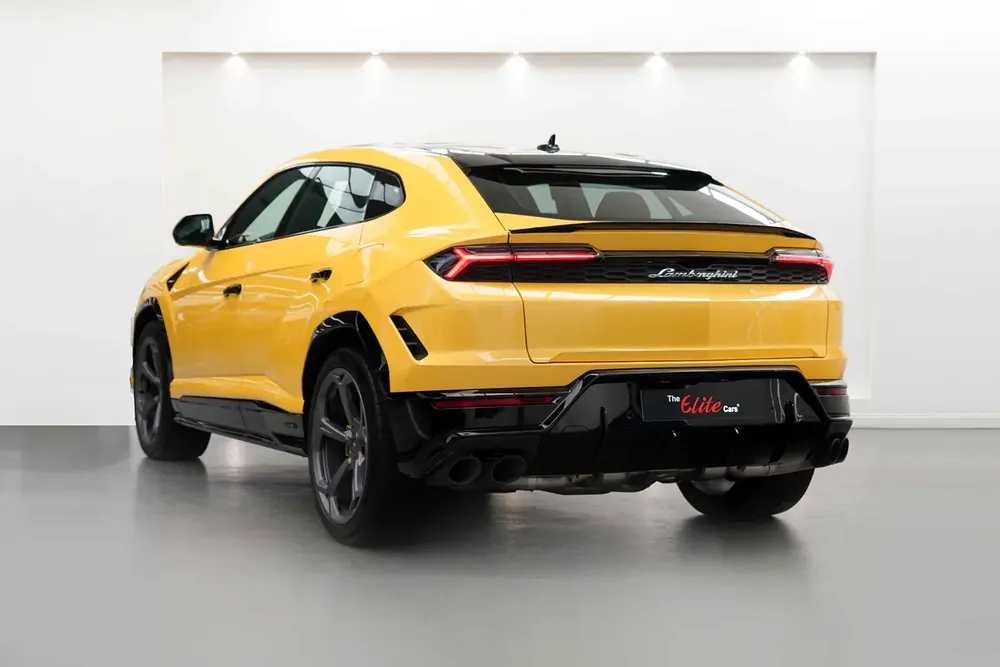 2025 LAMBORGHINI URUS SE - Image 4
