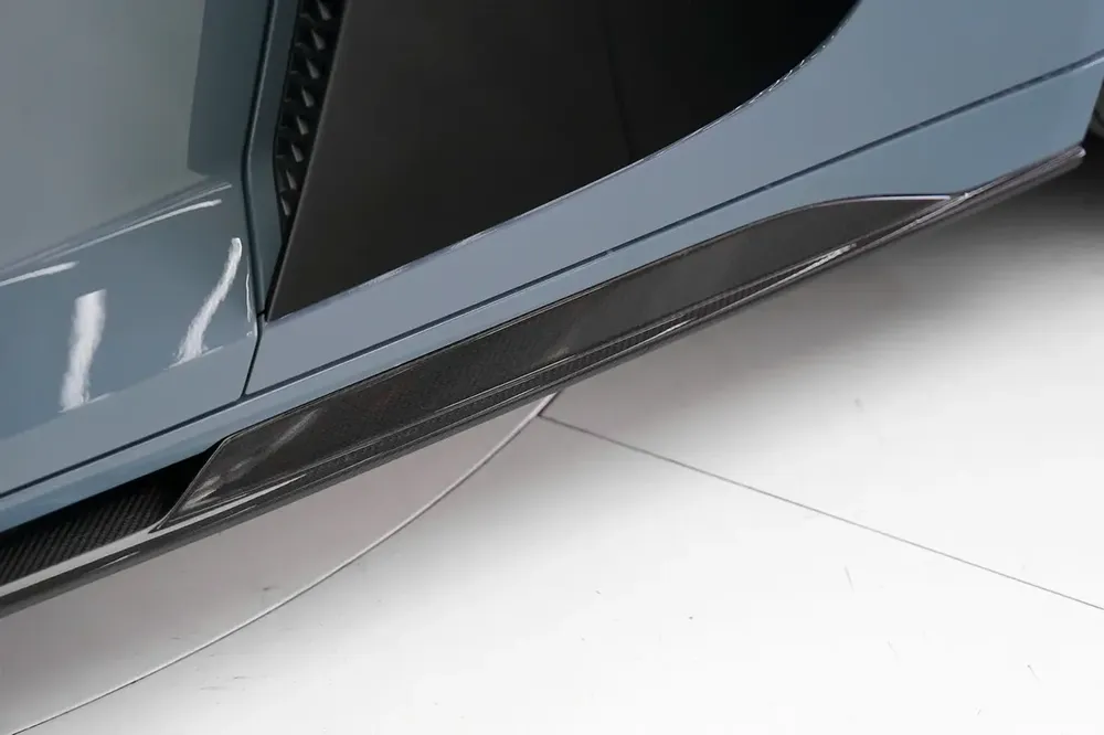 R8 SPYDER | CARBON INTERIOR | CARBON EXTERIOR - Image 7